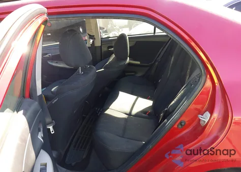 2013 Toyota Corolla S z USA, uszkodzony, nr VIN 5YFBU4EE2DP206800